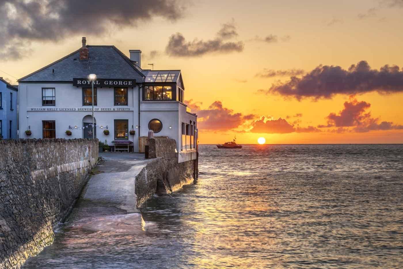 The Royal George, Appledore north Devon, pubs with a garden