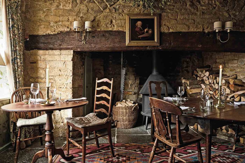 The Lord Poulett Arms