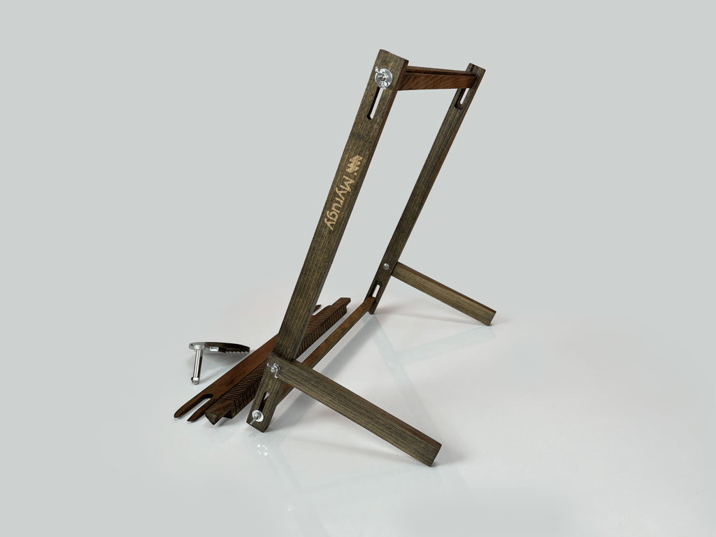 Comparison of MyRugy Wool and generic yarn under magnification.