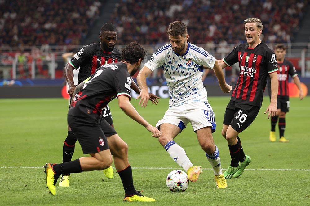 Italy, Milan, sept 14 2022: Bruno Petkovic (Dinamo Zagreb striker) attacks the penalty area in the second half during soccer match AC MILAN vs DINAMO ZAGREB, UCL 2022-2023 matchday2 San Siro stadium