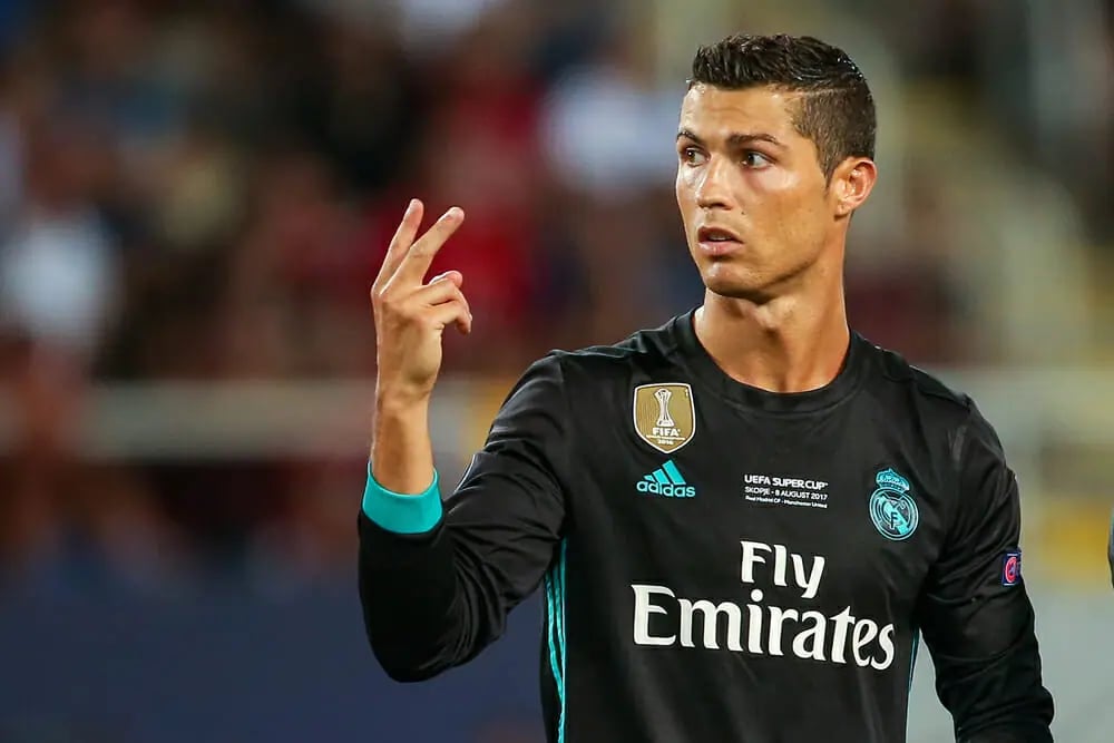 SPORTS NUTRITION FOR THE FOOTBALL ATHLETE 6 Ronaldo