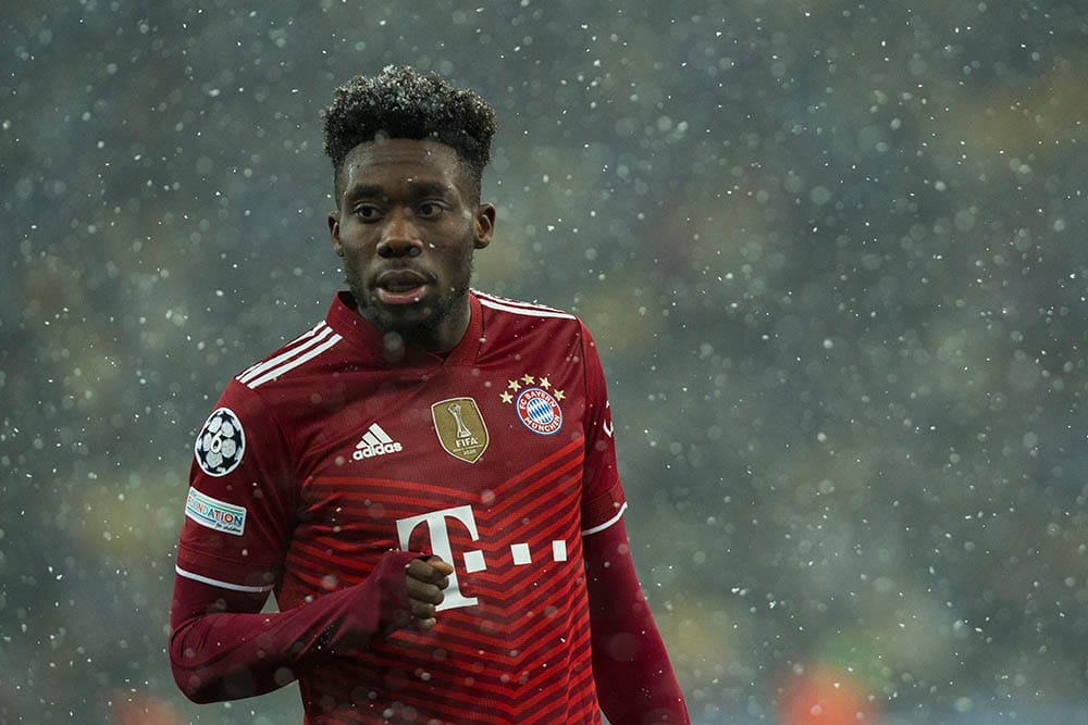 Alphonso Davies (FC Bayern Munich) during the match between FC Dynamo Kyiv and FC Bayern Munich, NSC Olympiyskiy