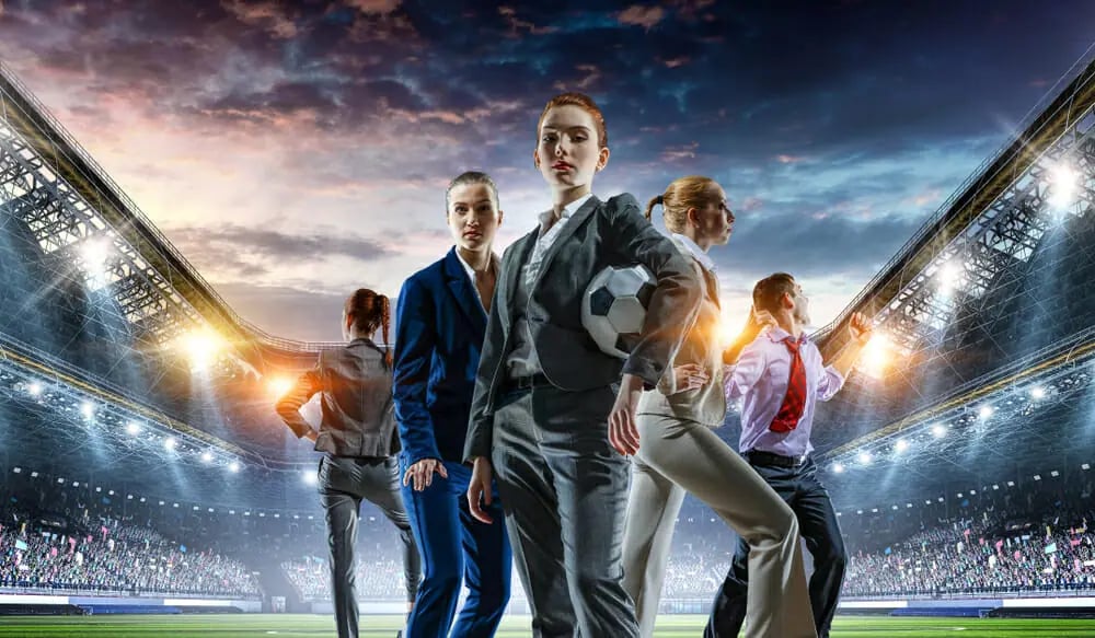 MANAGING SOCCER CLUBS 9