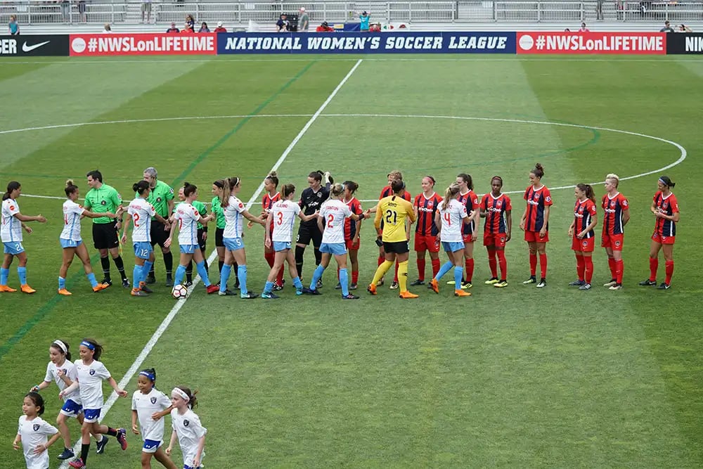 Womens-Soccer-Teams-Shaking-Hands-Pre-Match