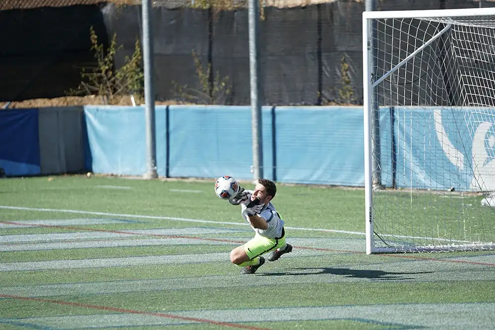 Goalkeeper diving save