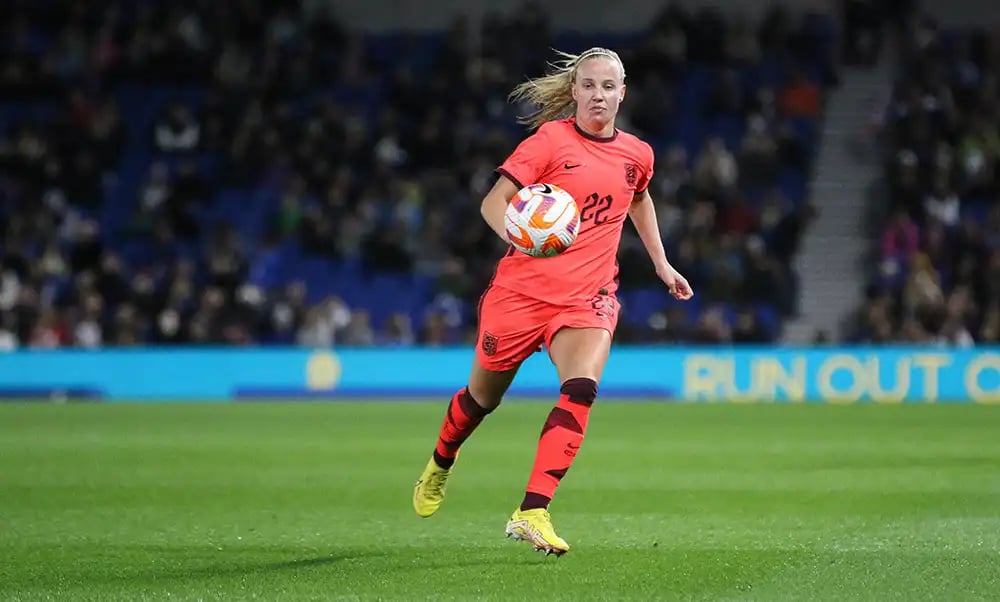 Beth Mead Soccer Player