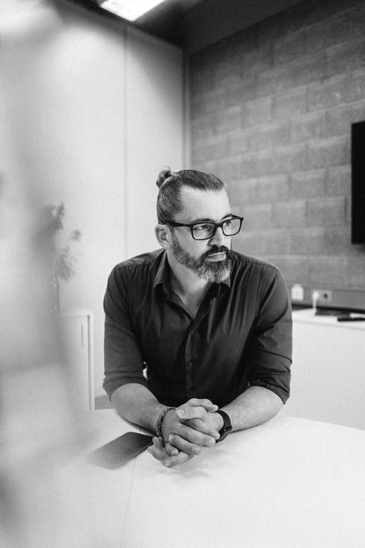 Dominik Carave