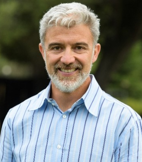 Dr. Robson Capasso