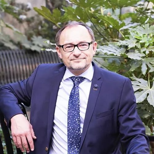 Dr. Bota - Board-Certified Psychiatrist ...