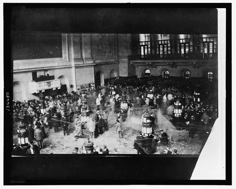 Historical image showing bucket shops as speculative venues where customers bet on stock prices without owning shares.
