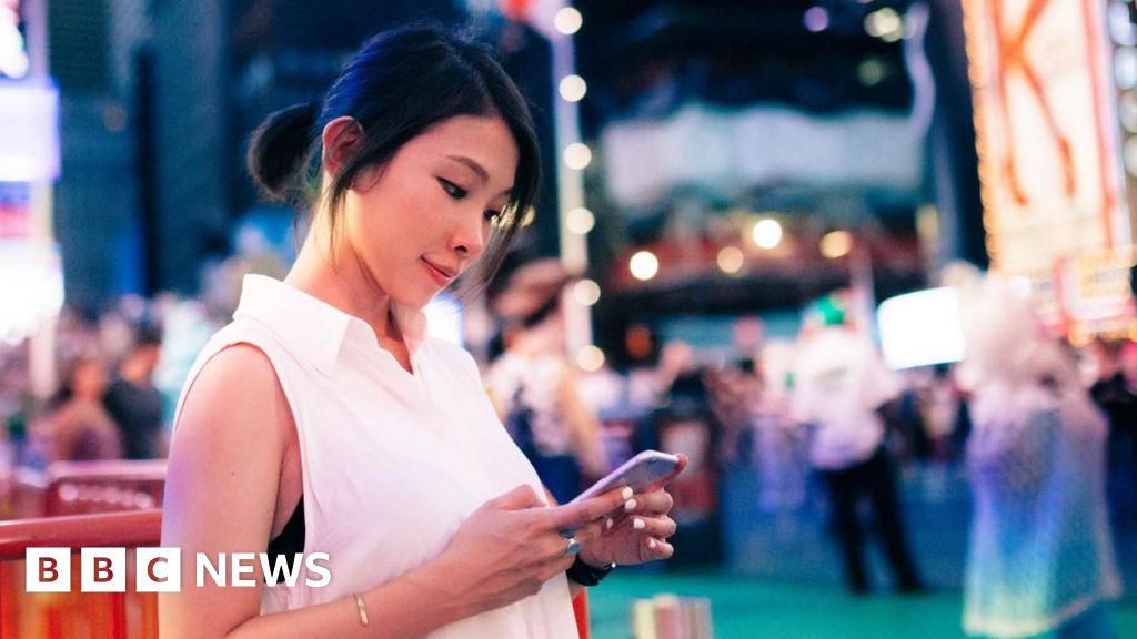 RedNote: Americans and Chinese share jokes on alternative TikTok as US ban looms