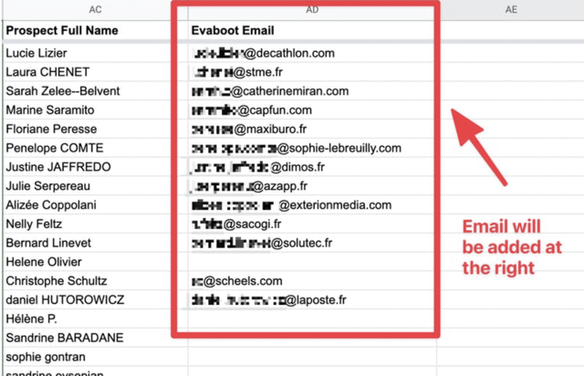 coluna com os emails encontrados adicionados ao ficheiro excel