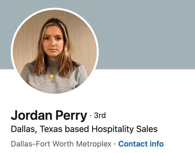 LinkedIn headline example with location