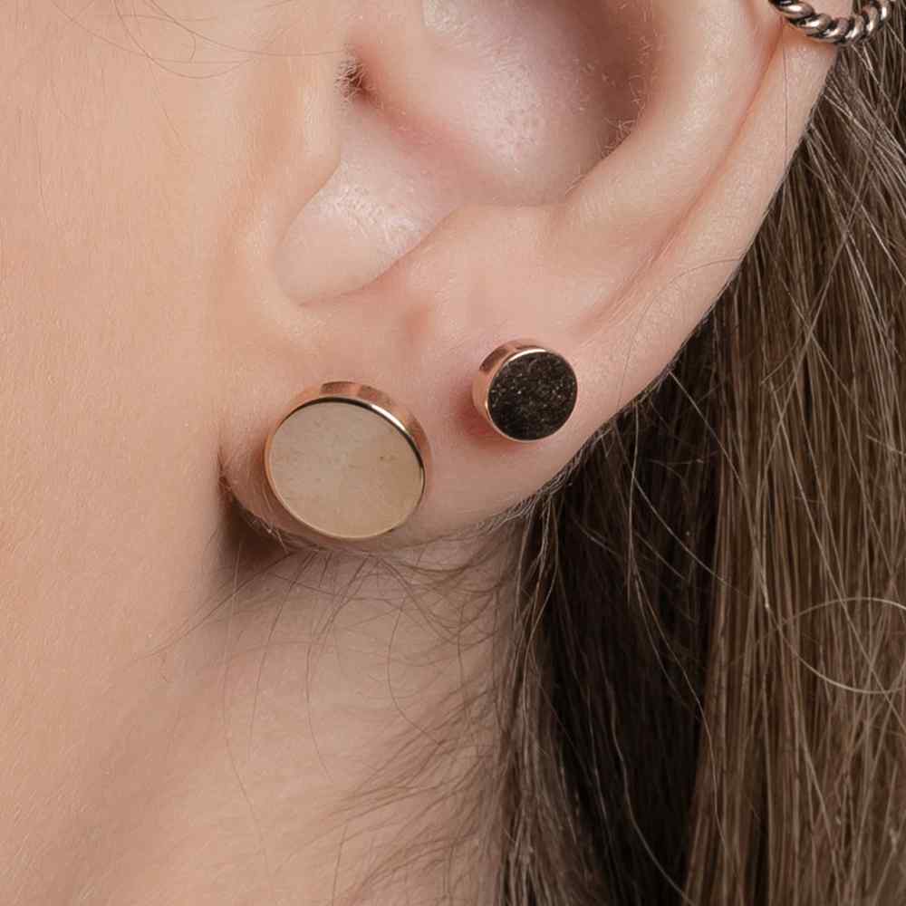 Banner Fake Plugs