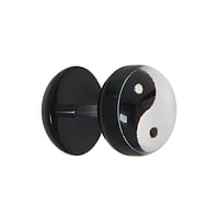 Fake-Plug uit Acryl en Chirurgisch staal 316L met Epoxihars. Schroefdraad:1,2mm. Lengte staafje:4,5mm.  yin yang