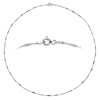 Silver necklace Length:40cm. Cross-section:1,4mm. Minimal transverse diameter:1,4mm. Minimal longitudinal diameter:2,3mm. Shiny.