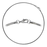 Necklace out of Stainless Steel. Cross-section:3,2mm. Minimal transverse diameter:4,5mm. Minimal longitudinal diameter:6,9mm.