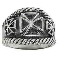 Silver ring Width:17,5mm. Wider at the top.  Cross