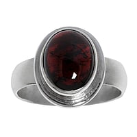 Stenen-ring uit Zilver 925 met Granaat. Breedte:8mm. Glanzend.