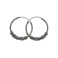 Tribal hoop earrings out of Silver 925. Diameter:18mm. Shiny.  Tribal pattern