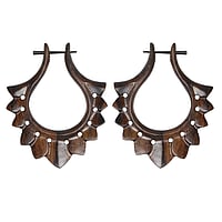 Organic earrings with Sono wood. Width:45mm.  Tribal pattern Leaf Plant pattern