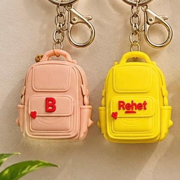 Image 3 of Mini Backpack Keychain – Personalized 3D Print