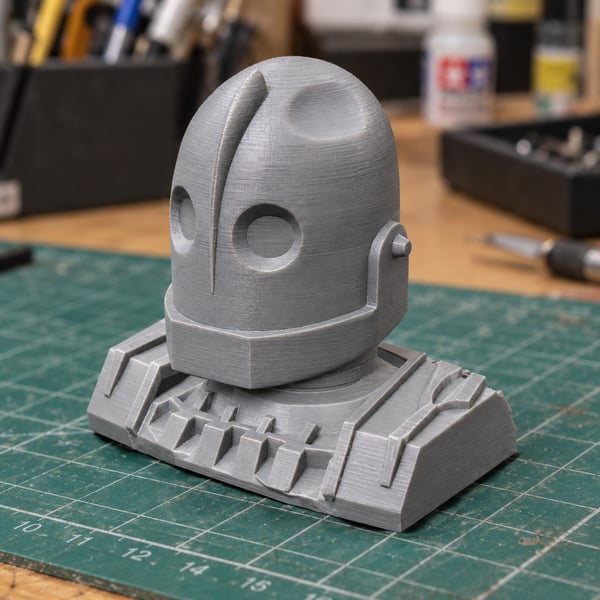 Image 2 of Iron Giant - Desktop Headphone Stand (With Moveable Head)