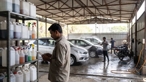 Bulk Car Care Products: The Ultimate Playbook for Car Wash Owners & Detailers | KKE Autocare India