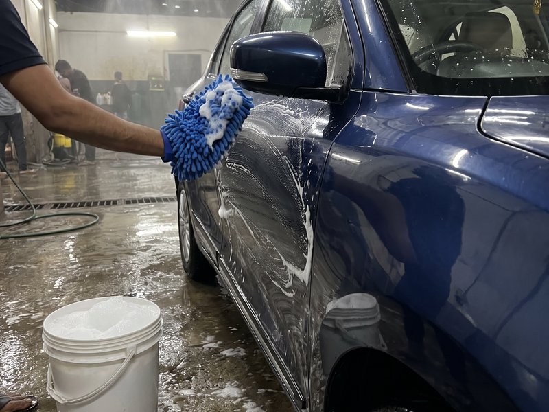 Hand car wash