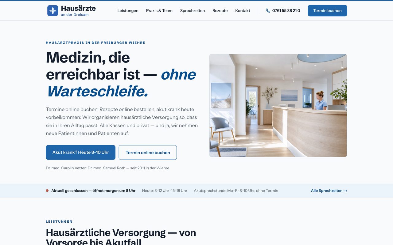 Hausärzte an der Dreisam Website auf einem Monitor