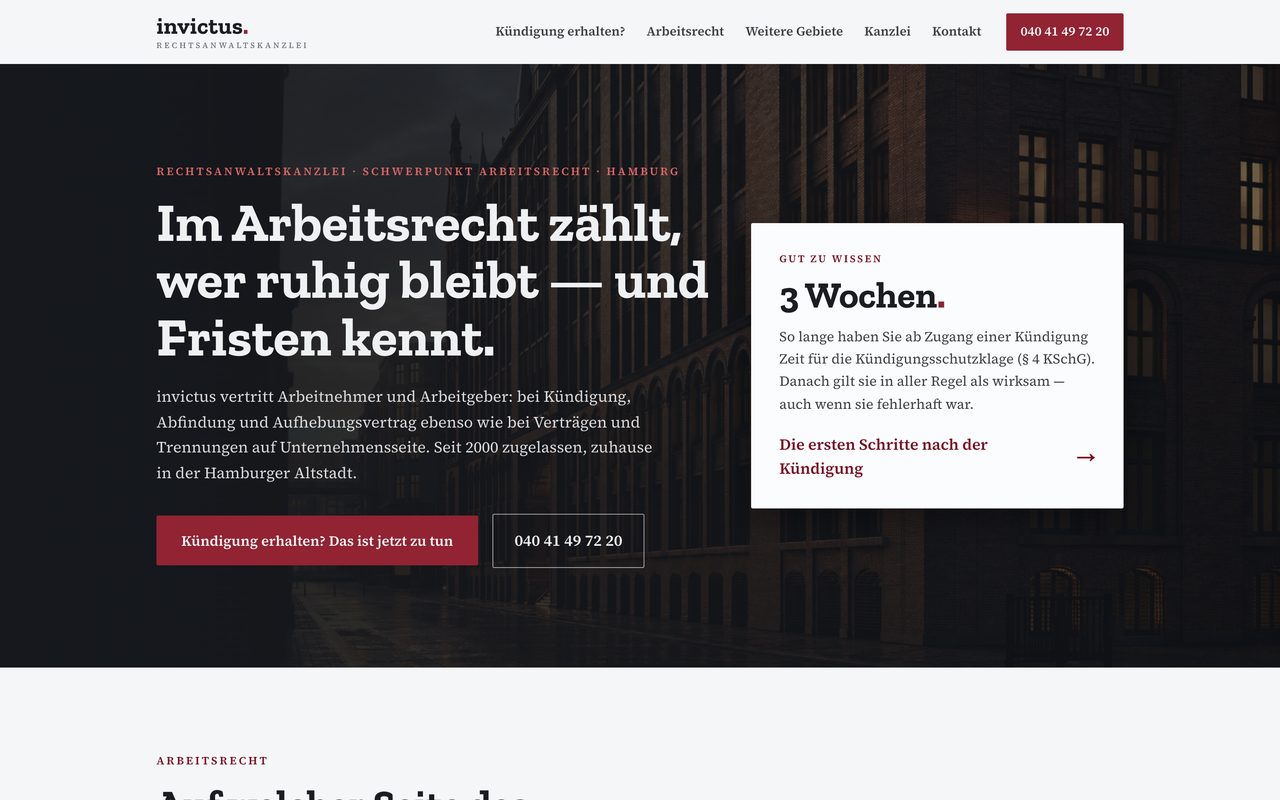 invictus Rechtsanwaltskanzlei Webseite auf einem Monitor