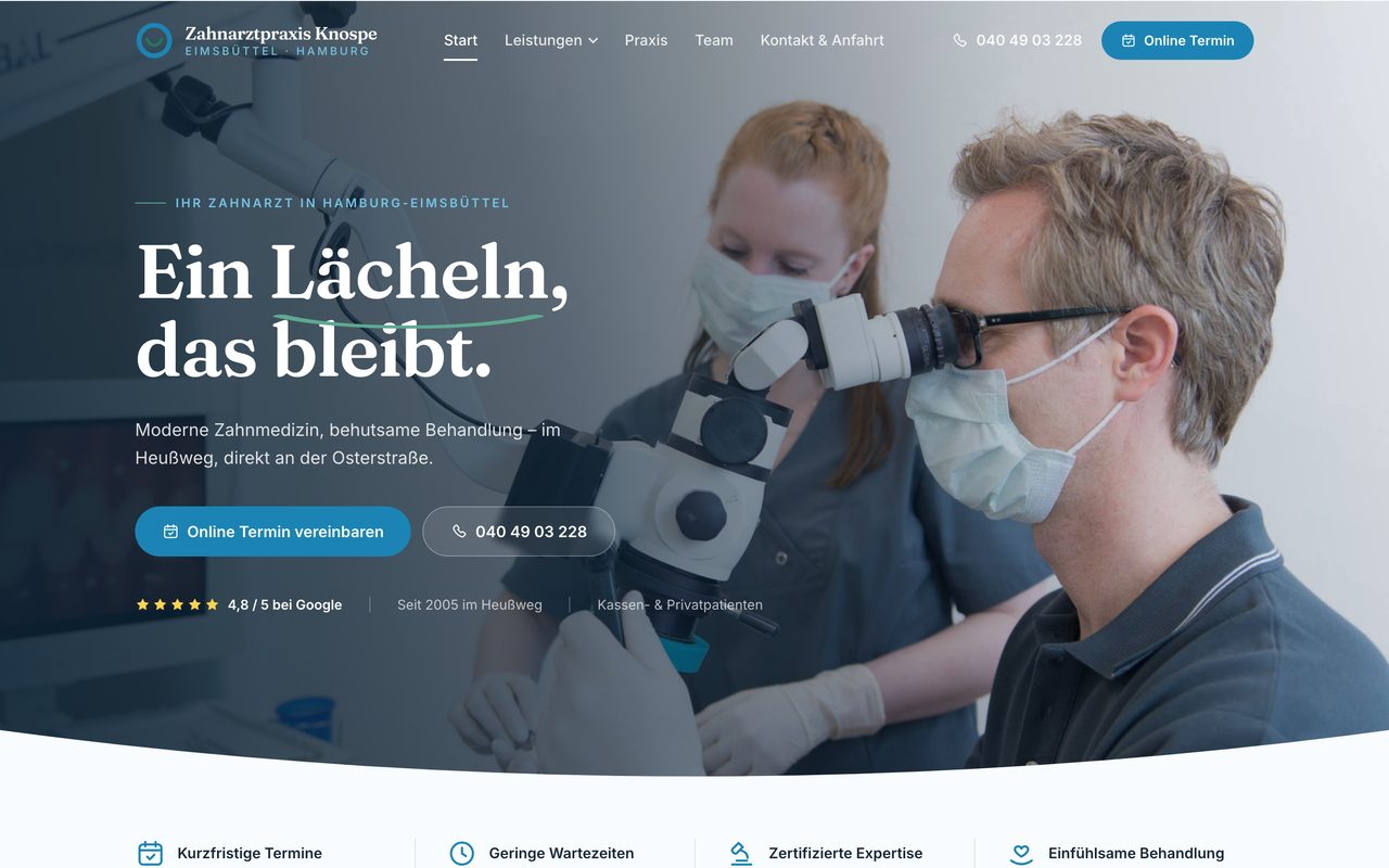 Zahnarztpraxis Knospe Webseite auf einem Monitor