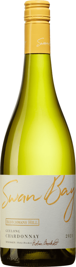 En glasflaska med Swan Bay Chardonnay 2022, ett vitt vin från Victoria i Australien