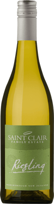 En lättare glasflaska med Saint Clair Riesling, ett vitt vin från Marlborough i Nya Zeeland