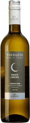 En lättare glasflaska med Terrazze Della Luna Pinot Grigio 2021, ett vitt vin från Trentino-Alto Adige i Italien