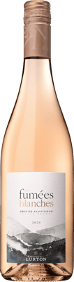 En lättare glasflaska med François Lurton Les Fumées Blanches Rosé, ett rosévin från Frankrike