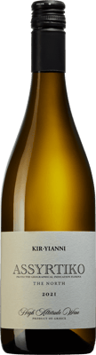 En lättare glasflaska med Kir-Yianni Assyrtiko 2021, ett vitt vin från Makedonien i Grekland