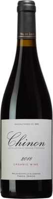 En lättare glasflaska med Fabien Demois Chinon 2020, ett rött vin från Loiredalen i Frankrike