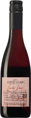 En flaska med Saint Clair Pioneer Block 23 2020, ett rött vin från Marlborough i Nya Zeeland