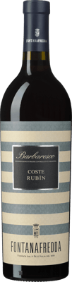 En glasflaska med Fontanafredda Coste Rubin Barbaresco, ett rött vin från Piemonte i Italien