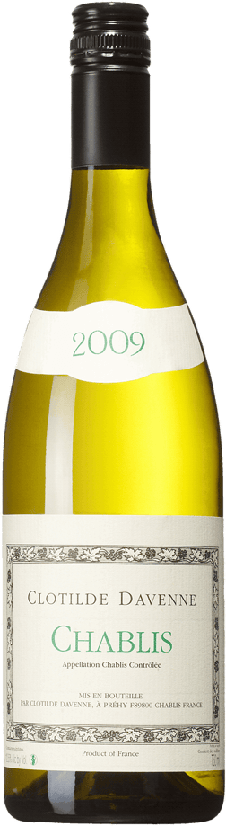 En lättare glasflaska med Chablis Clotilde Davenne 2021, ett vitt vin från Bourgogne i Frankrike