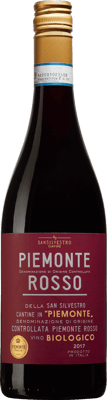 En flaska med Piemonte Rosso Biologico, 2017, ett rött vin från Piemonte i Italien