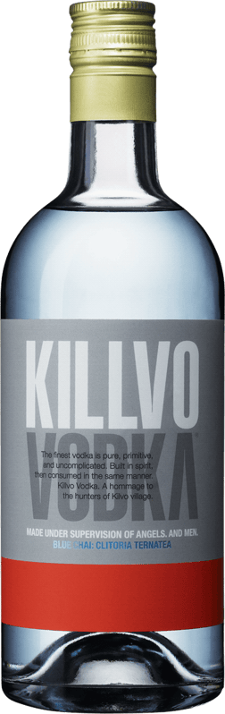 En glasflaska med Killvo Vodka, en vodka & Okryddat brännvin från Sverige