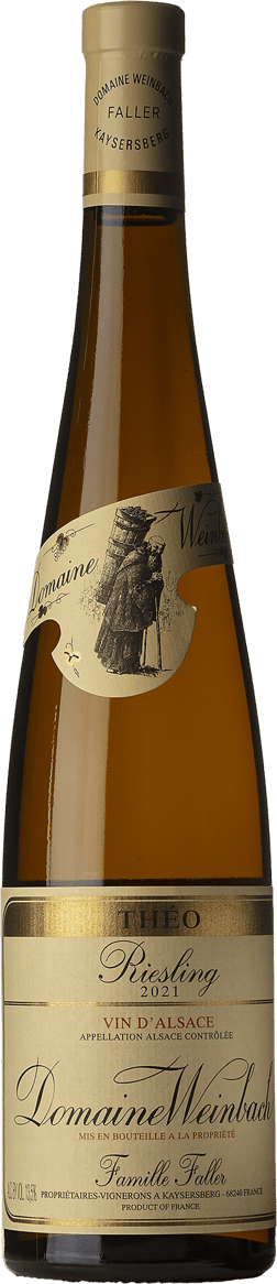 En glasflaska med Domaine Weinbach Riesling Cuvée Théo 2021, ett vitt vin från Alsace i Frankrike