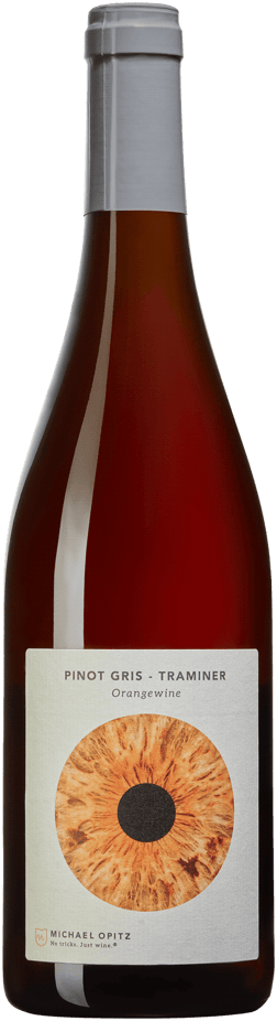 En glasflaska med Weingut Michael Opitz Pinot Gris Traminer Orangewine 2021, ett vitt vin från Burgenland i Österrike