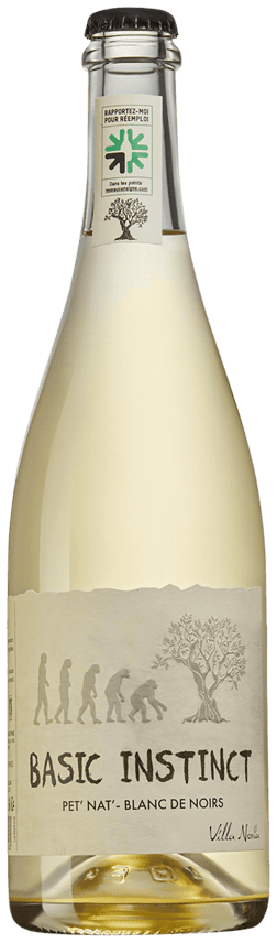 En glasflaska med Domaine Villa Noria Basic Instinct Pet Nat Blanc de Noirs 2023, ett vitt vin från Frankrike