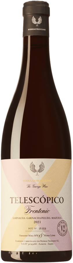 En glasflaska med Frontonio Telescópico 2021, ett rött vin från Aragonien i Spanien
