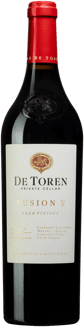 En flaska med De Toren Fusion V 2020, ett rött vin från Western Cape i Sydafrika