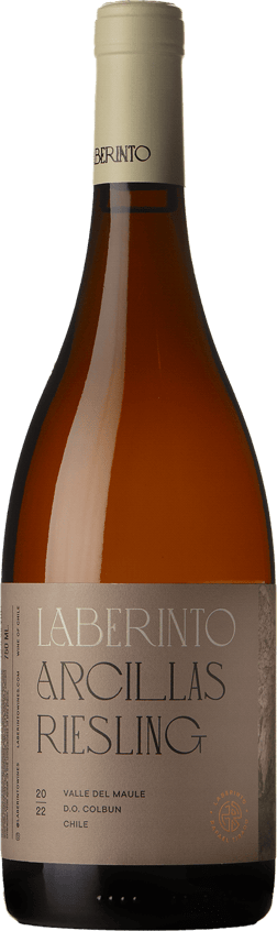 En glasflaska med Laberinto Wines Arcillas Riesling 2022, ett vitt vin från Valle Central i Chile