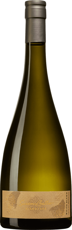 En glasflaska med Susana Balbo White Blend 2023, ett vitt vin från Cuyo i Argentina
